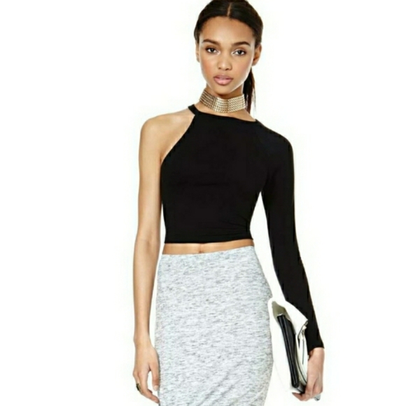 Crop Top - Picture 2 of 4